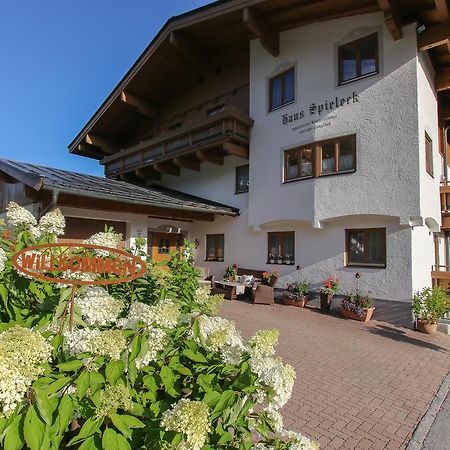 Haus Spieleck Bed & Breakfast Saalbach-Hinterglemm Exterior photo